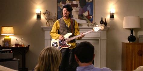 Modern Family: Edward Norton's Bizarre Season 1 Cameo .